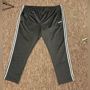 Adidas Women’s Plus Track Pants size 4X